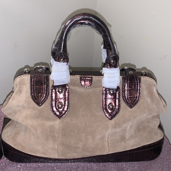 *SOLD* Maxx New York Handbag - Picture 4 of 8